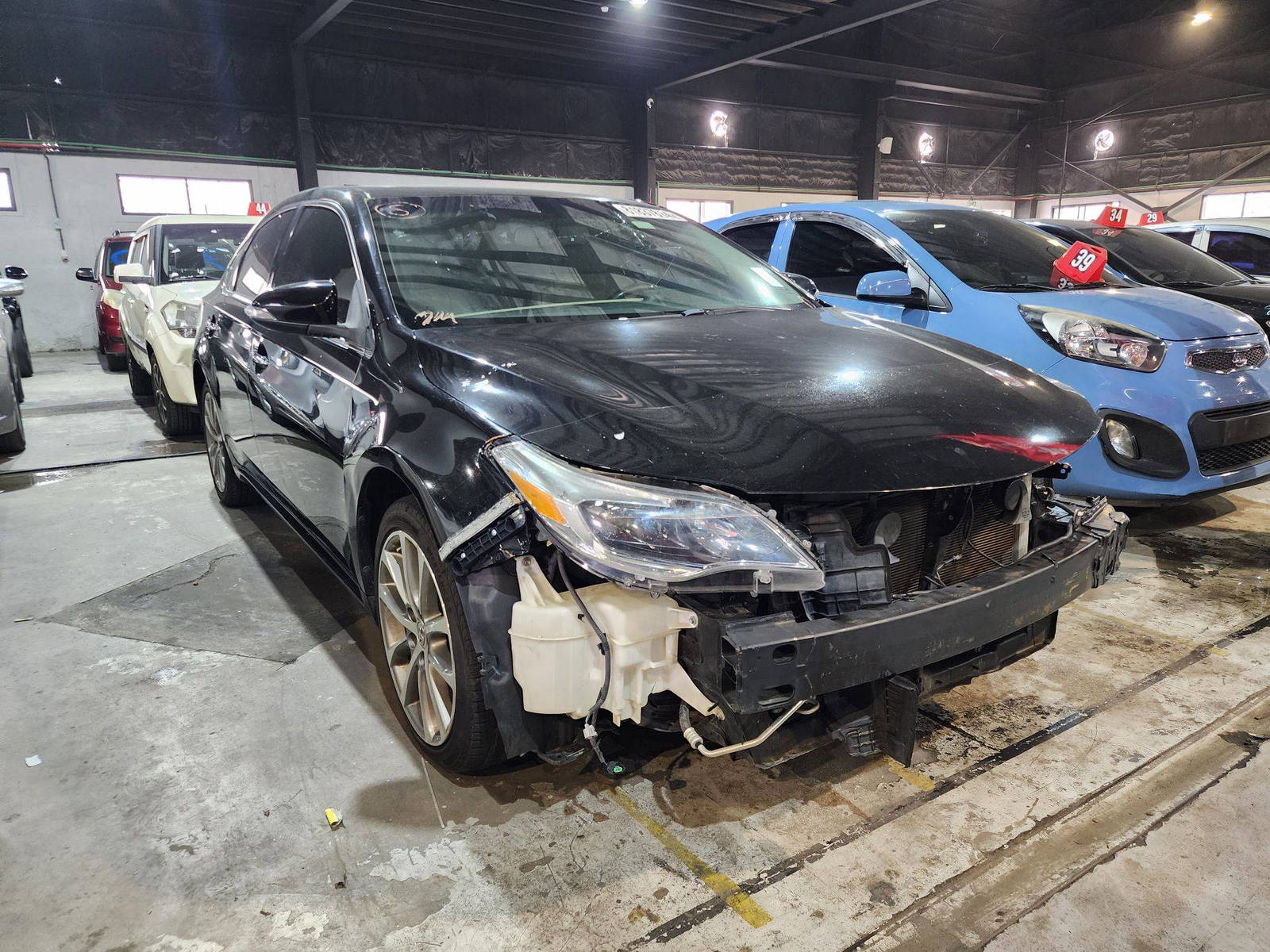 2015 TOYOTA AVALON — 150949 Miles — Lot 215487 — Souq - Marhaba Auctions Used Cars - Image 6