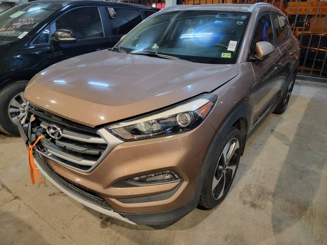 2017 HYUNDAI TUCSON — 136714 Miles — Lot 84414024 — Main - Marhaba Auctions Used Cars - Image 3