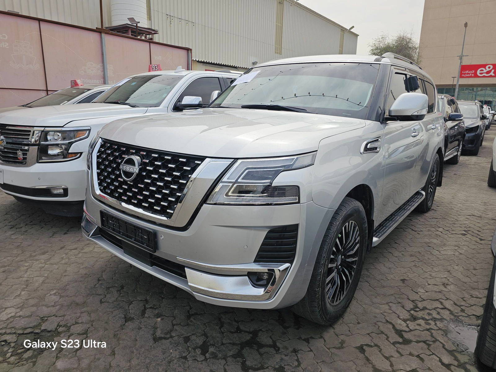 2017 NISSAN ARMADA — 165576 Miles — Lot 9008871 — Main - Marhaba Auctions Used Cars - Image 4