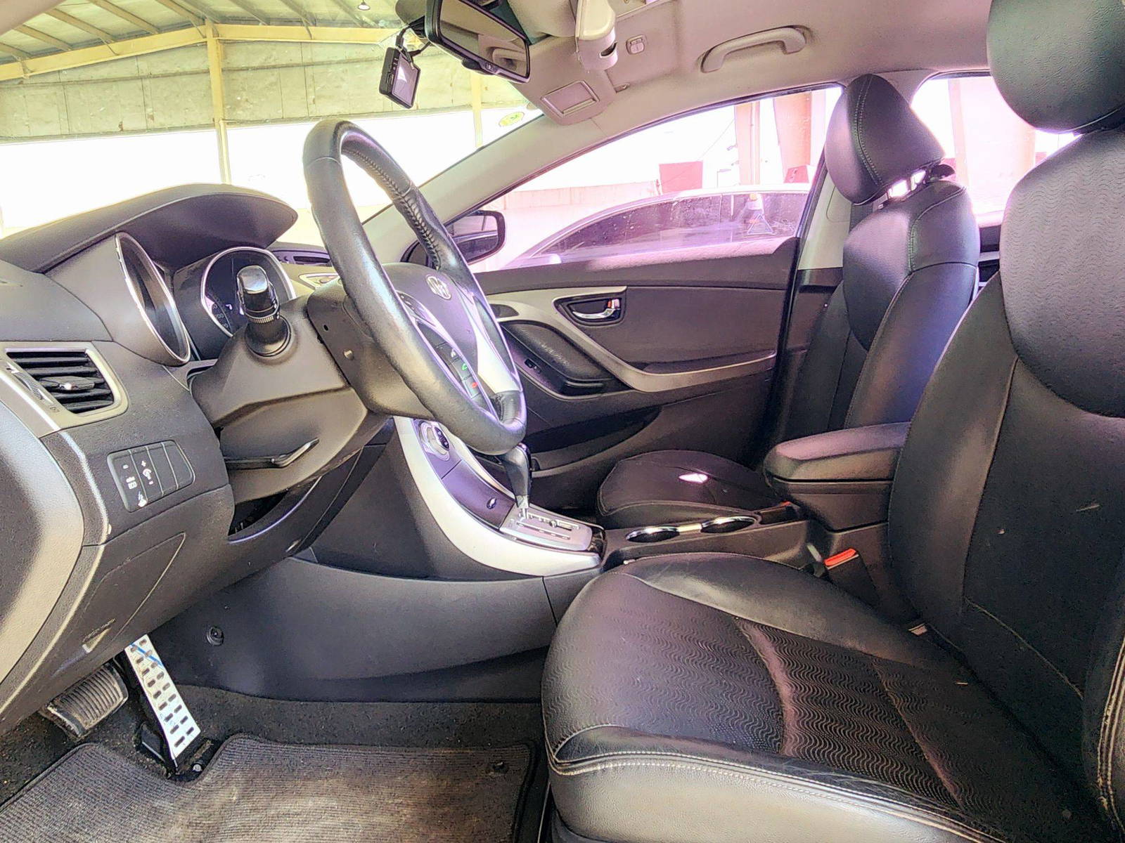 2012 HYUNDAI AVANTE — 87529 KM — Lot 409643 — Souq - Marhaba Auctions Used Cars - Image 8