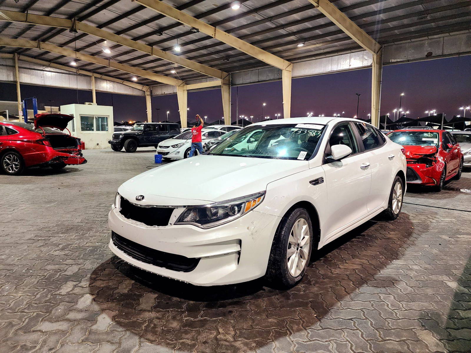 2017 KIA OPTIMA — 130051 Miles — Lot 59027834 — Souq - Marhaba Auctions Used Cars - Image 5