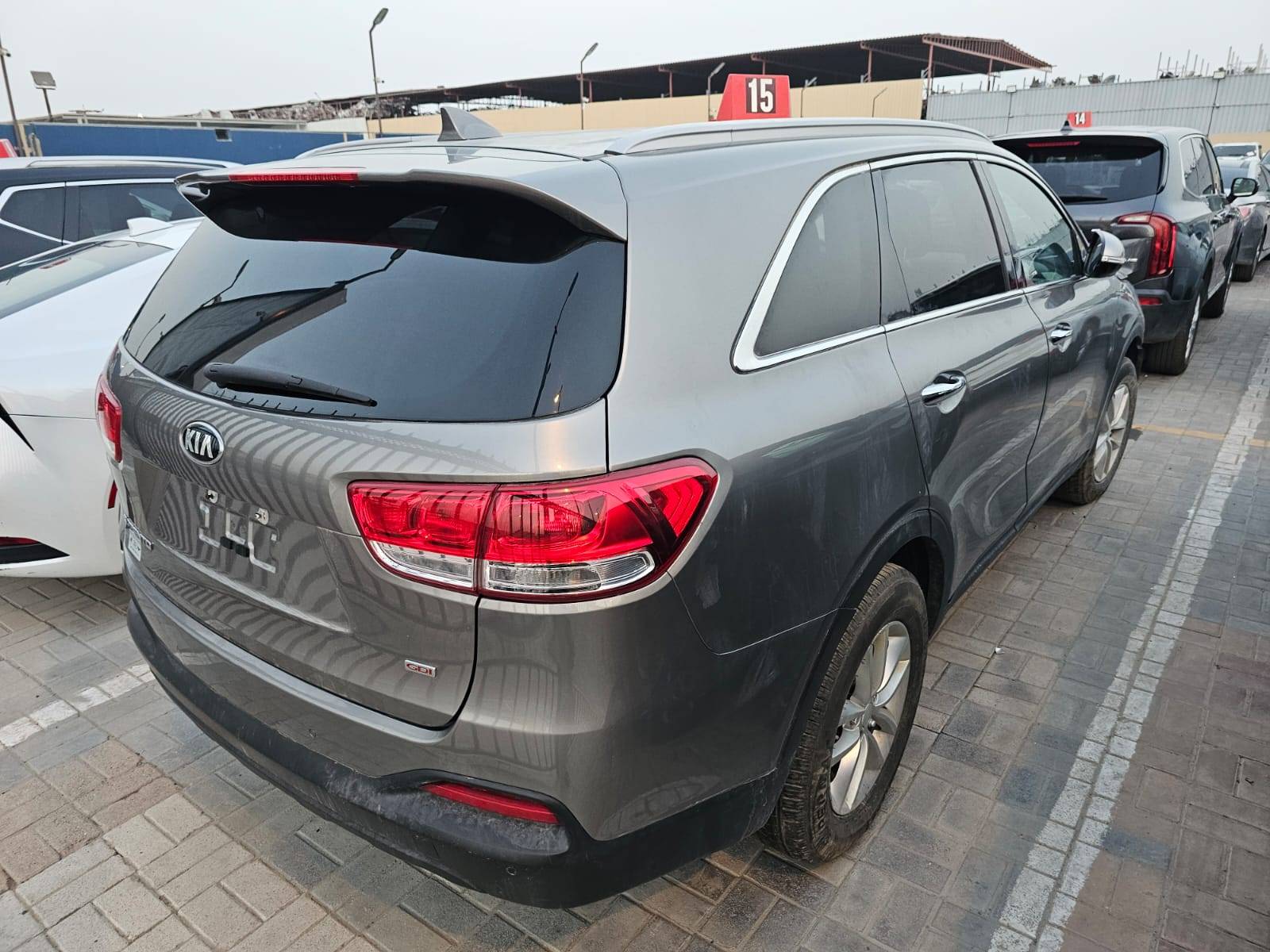 2017 KIA SORENTO — 178750 Miles — Lot 82703345 - Marhaba Auctions Used Cars - Image 11