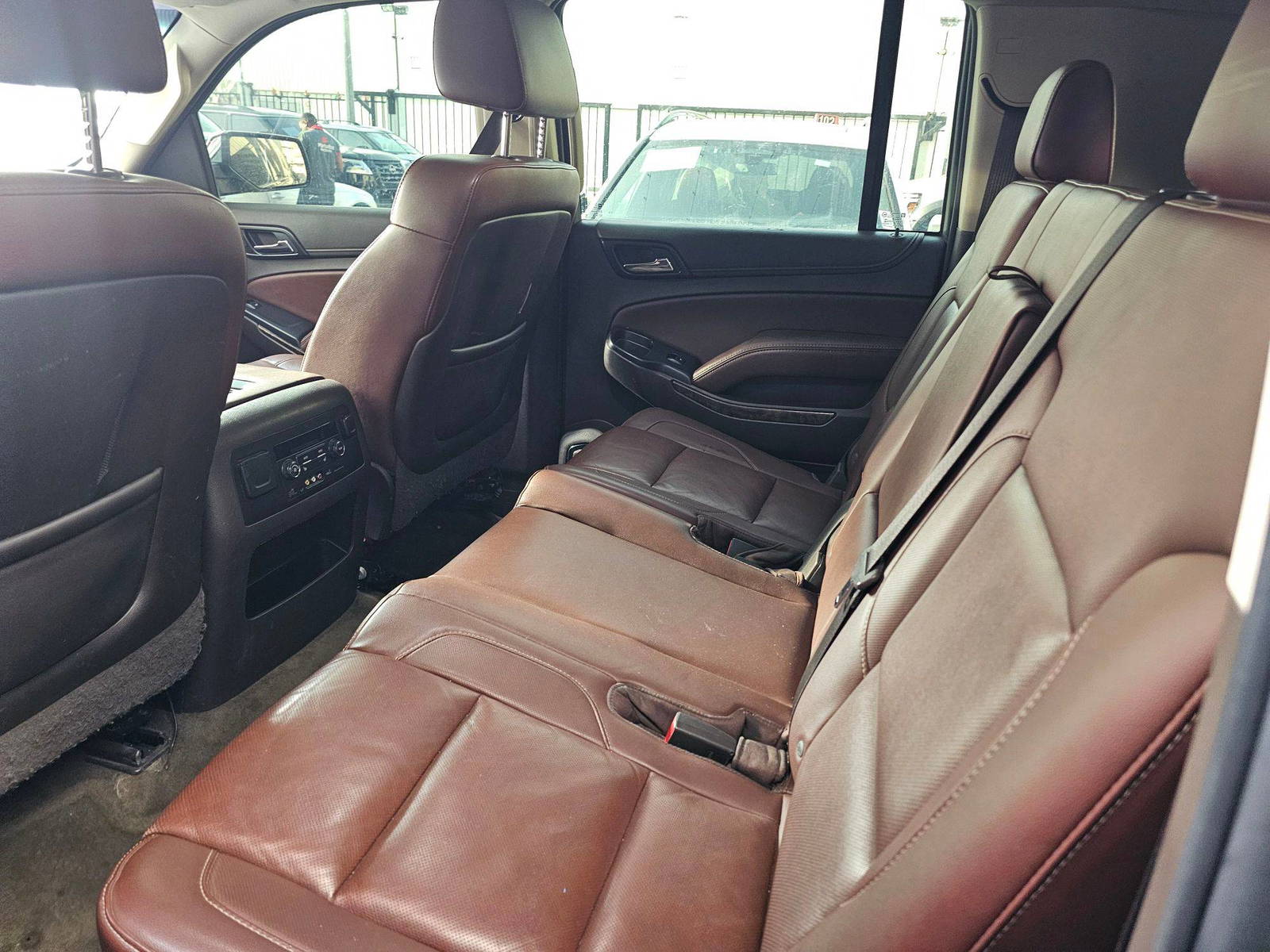 CHEVROLET SUBURBAN 2017 - Marhaba Auction Used Cars - Image 11