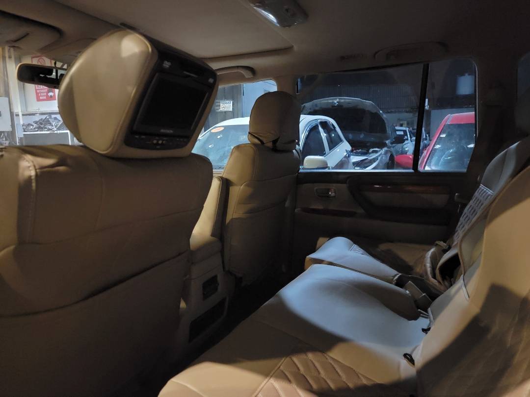 2006 LEXUS LX 470 — 199949 Miles — Lot 964006473 — Main - Marhaba Auctions Used Cars - Image 7
