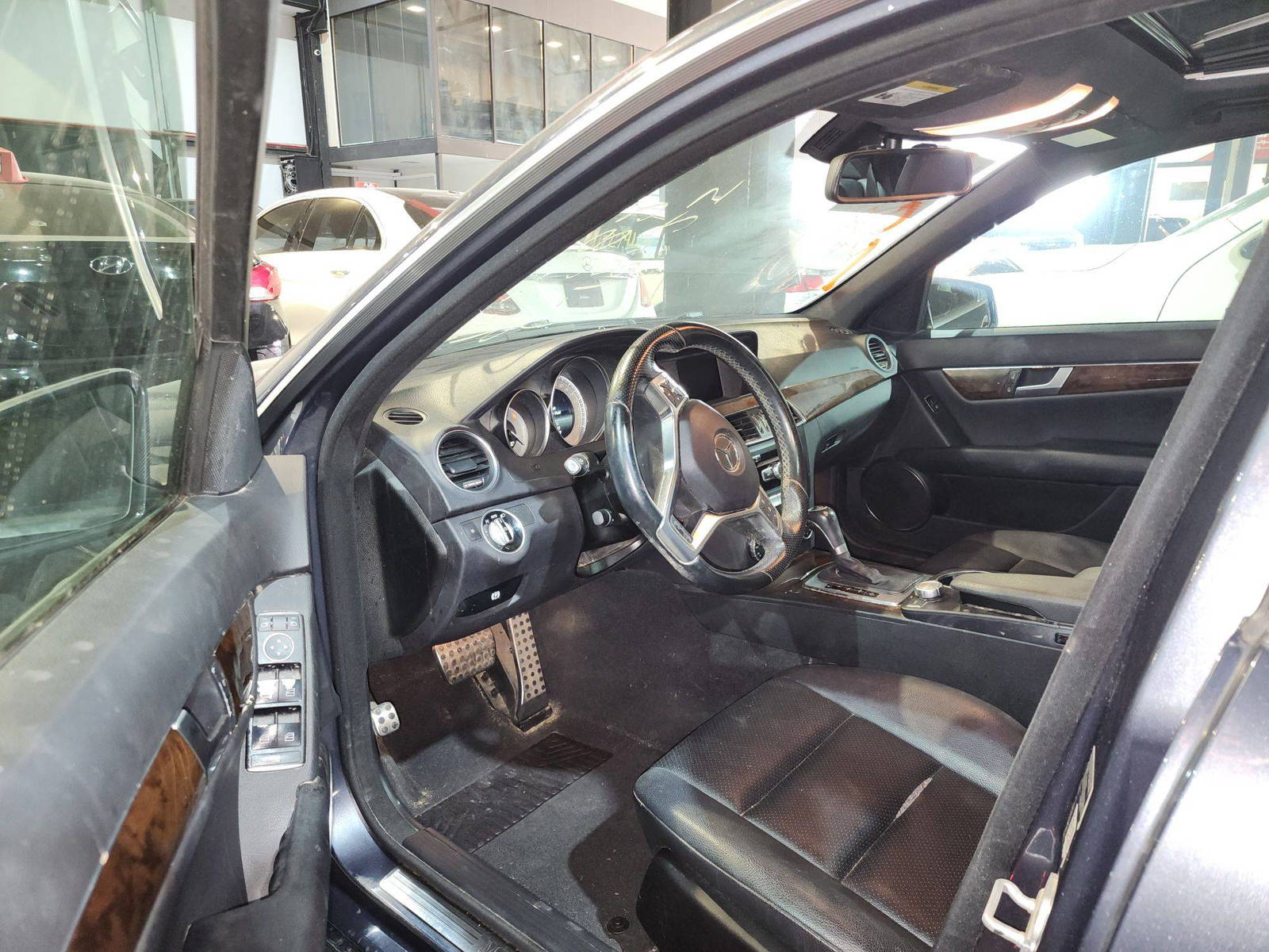 2014 MERCEDES BENZ C 250 — 152424 Miles — Lot 963282 — Al Quoz - Marhaba Auctions Used Cars - Image 9
