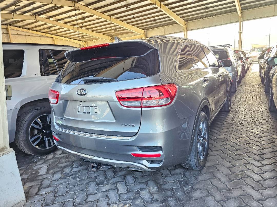 KIA SORENTO