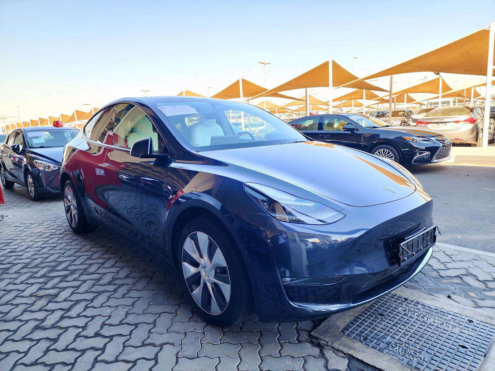 2024 TESLA MODEL Y — 9183 KM — Lot 0RF072732 — Souq - Marhaba Auctions Used Cars - Image 3