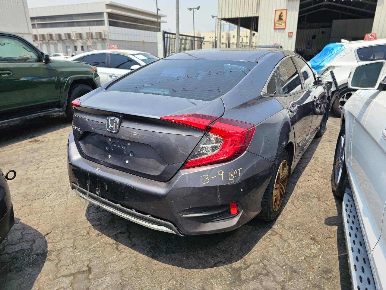 2019 HONDA CIVIC — 118906 Miles — Lot 6KH541403 — Souq - Marhaba Auctions Used Cars - Image 5
