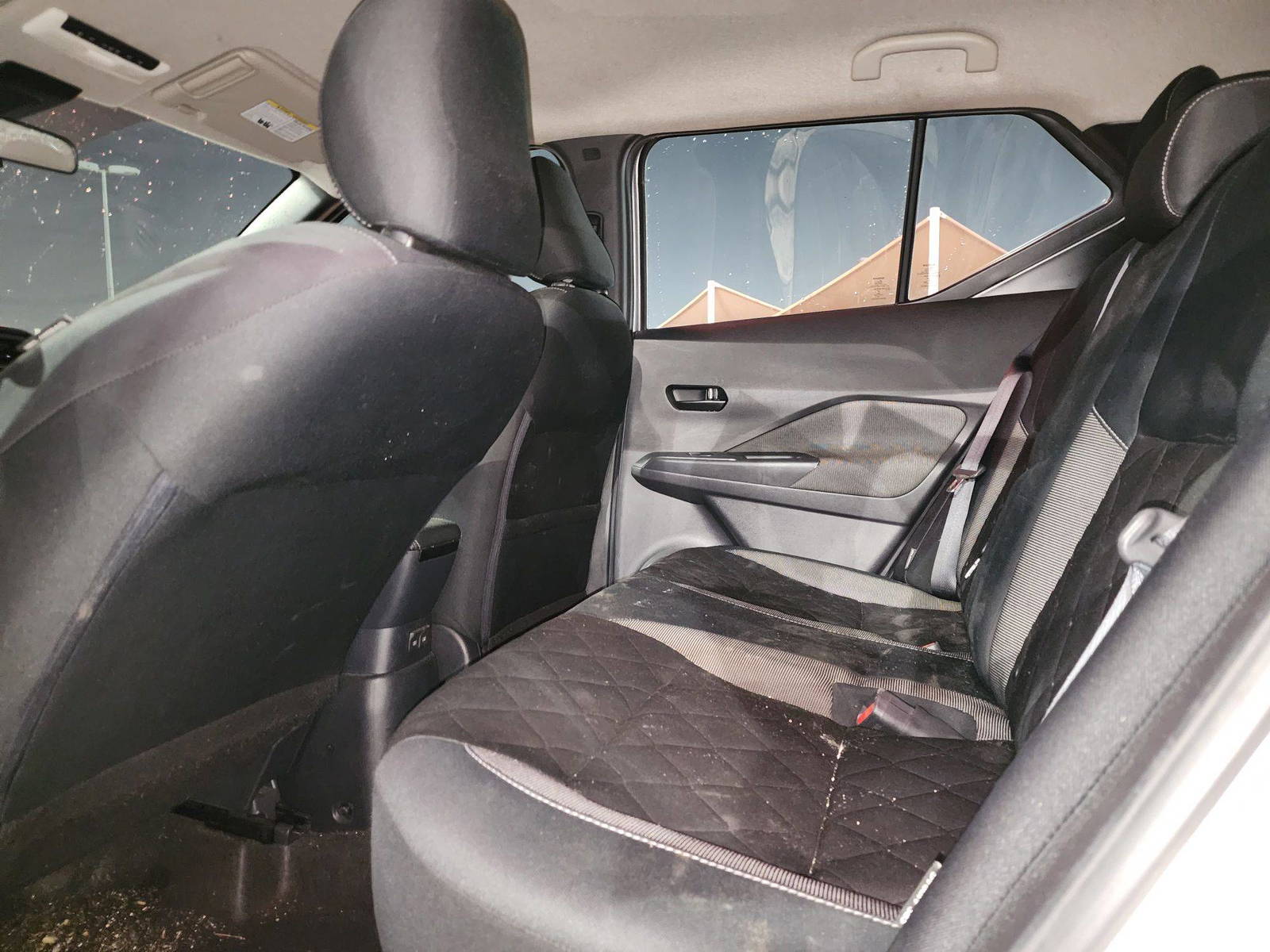 2020 NISSAN KICKS — 50 092 Miles — Lot XLL541128 — Souq - Marhaba Auctions Used Cars - Image 6