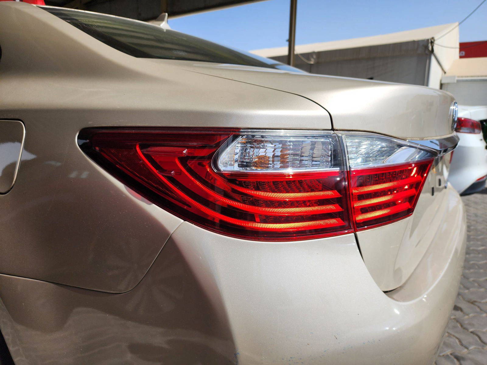 2013 LEXUS ES 350 — 94382 Miles — Lot 8183 — Souq - Marhaba Auctions Used Cars - Image 12