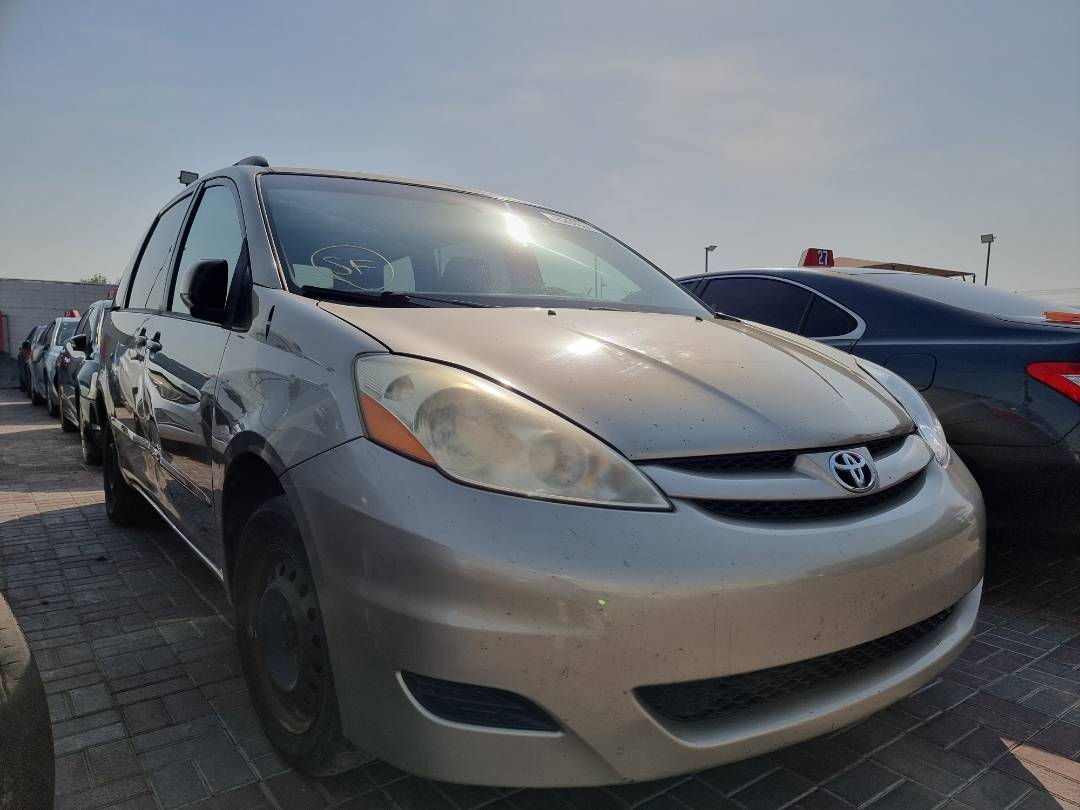 2010 TOYOTA SIENNA — 204585 Miles — Lot 45260634 — Ind. 12 - Marhaba Auctions Used Cars - Image 4