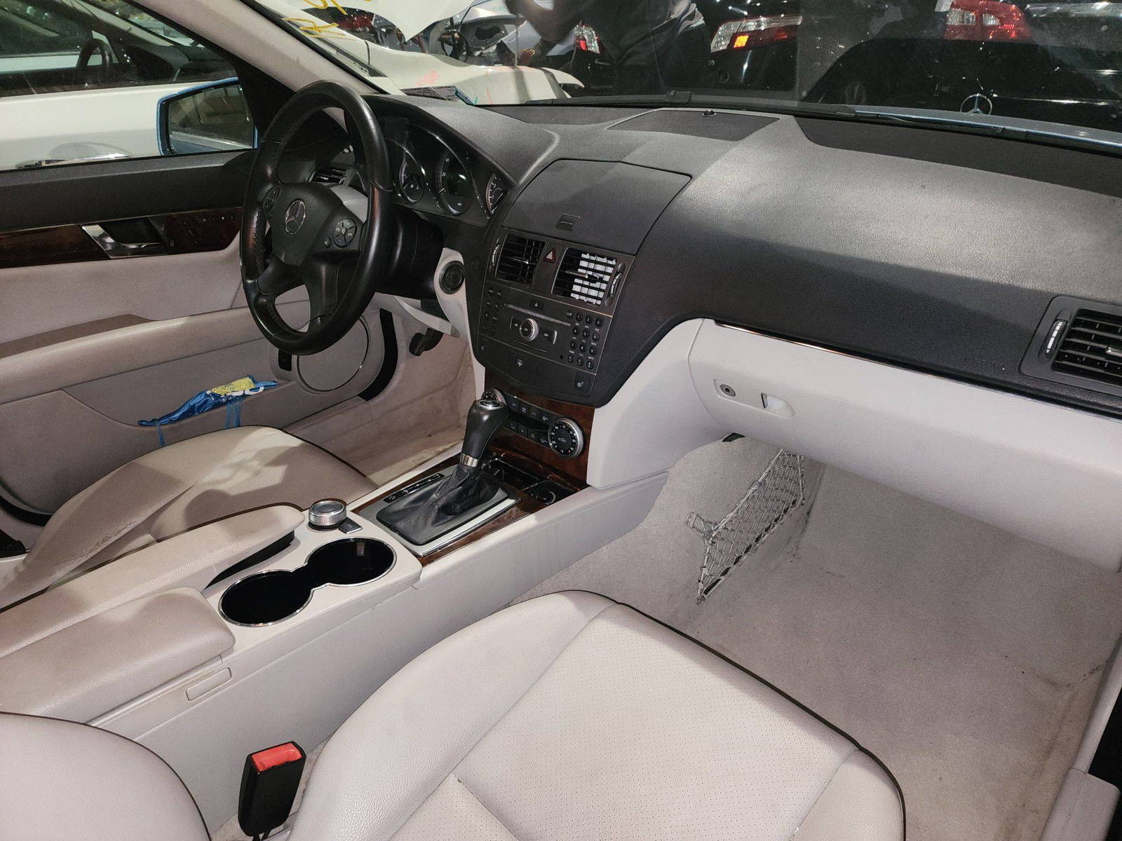2011 MERCEDES BENZ C300 — 160208 Miles — Lot 40269804 - Marhaba Auctions Used Cars - Image 6
