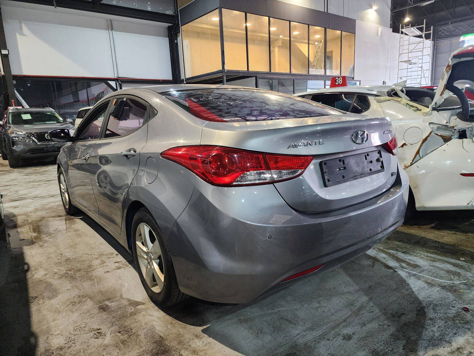 2012 HYUNDAI AVANTE — 255977 KM — Lot 125478 — Souq - Marhaba Auctions Used Cars - Image 6