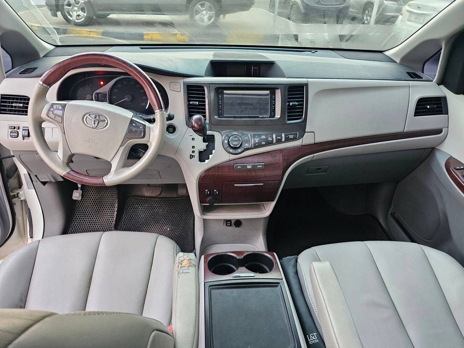 TOYOTA SIENNA 2014 - Marhaba Auction Used Cars - Image 10