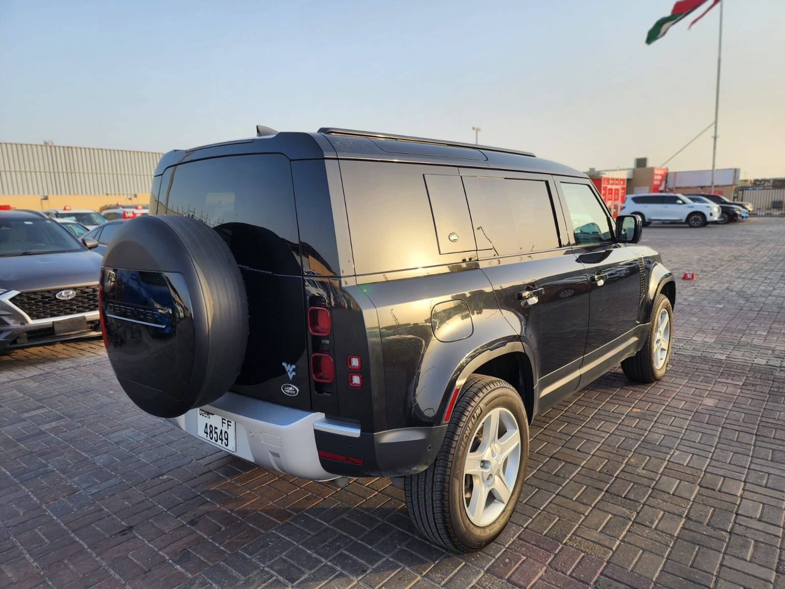 LAND ROVER DEFENDER 110 SE 2023 - Marhaba Auction Used Cars - Image 5