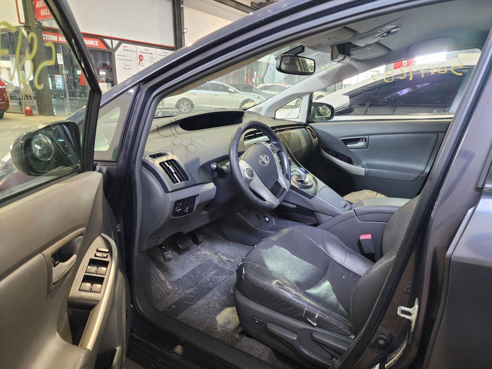 2010 TOYOTA PRIUS — 261397 Miles — Lot 086768 — Al Quoz - Marhaba Auctions Used Cars - Image 9