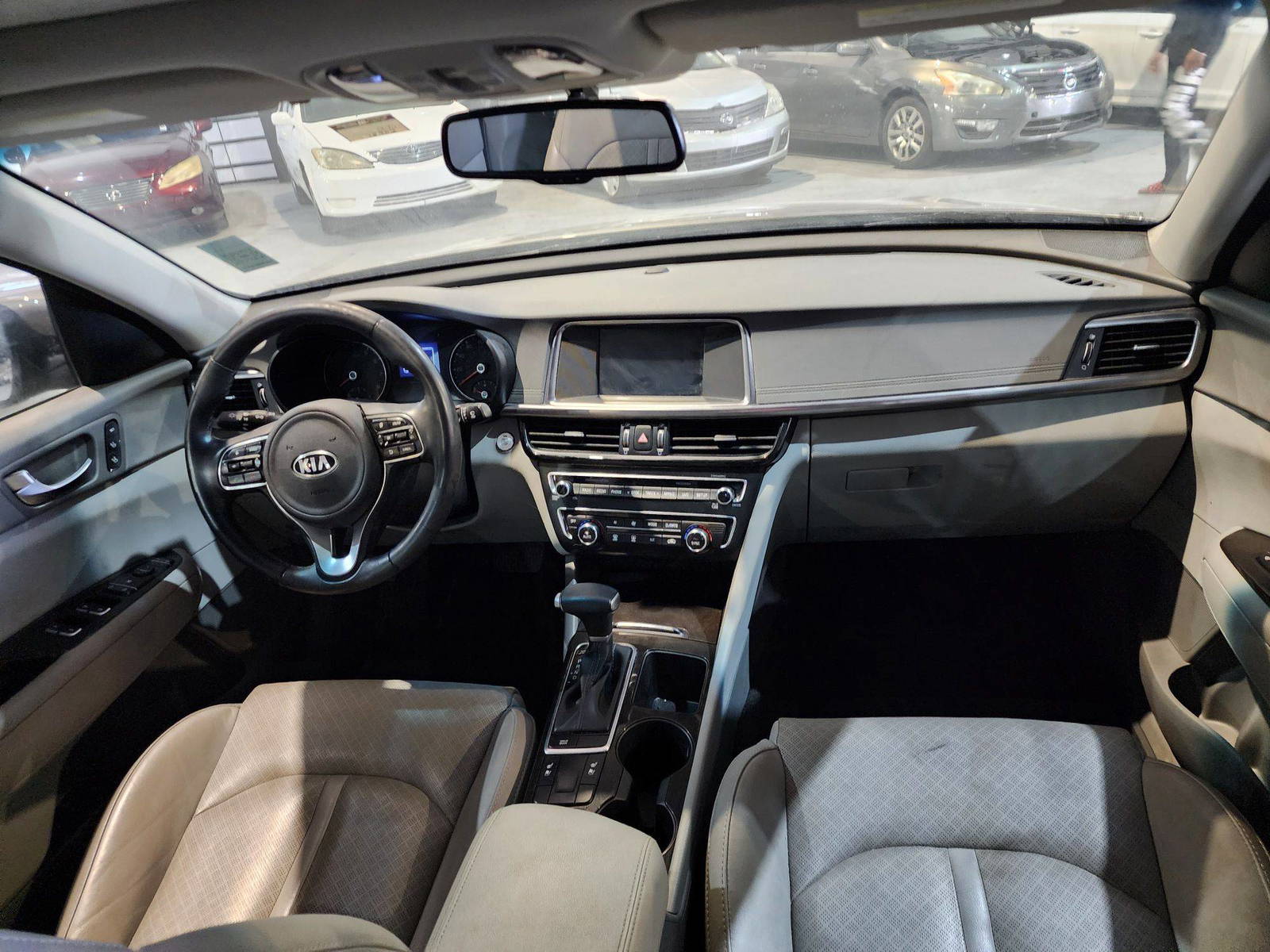 2018 KIA OPTIMA — 78901 Miles — Lot 124587 — Al Quoz - Marhaba Auctions Used Cars - Image 8