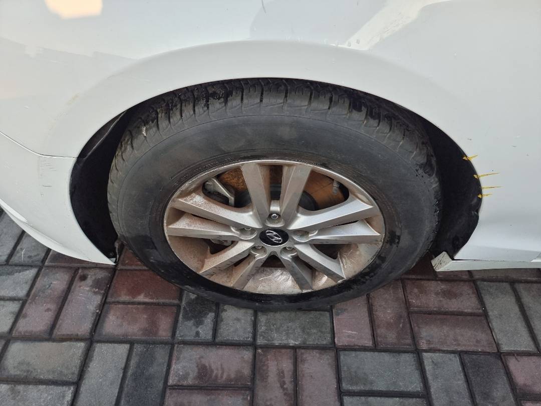 2015 HYUNDAI SONATA — 129278 Miles — Lot 064662 — Souq - Marhaba Auctions Used Cars - Image 9