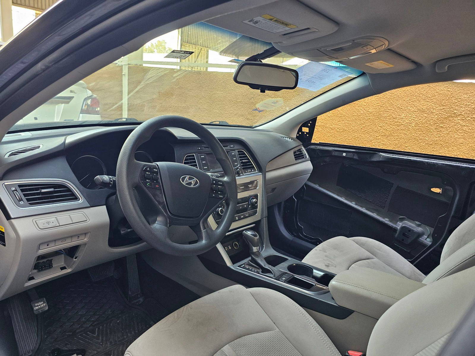 HYUNDAI SONATA 2015 - Marhaba Auction Used Cars - Image 9