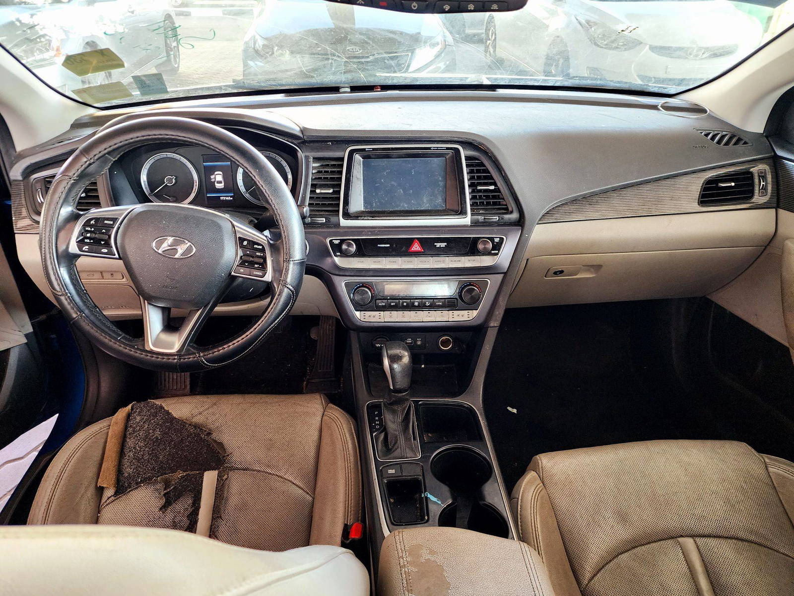 2018 HYUNDAI SONATA — 172162 Miles — Lot 300524 — Souq - Marhaba Auctions Used Cars - Image 7
