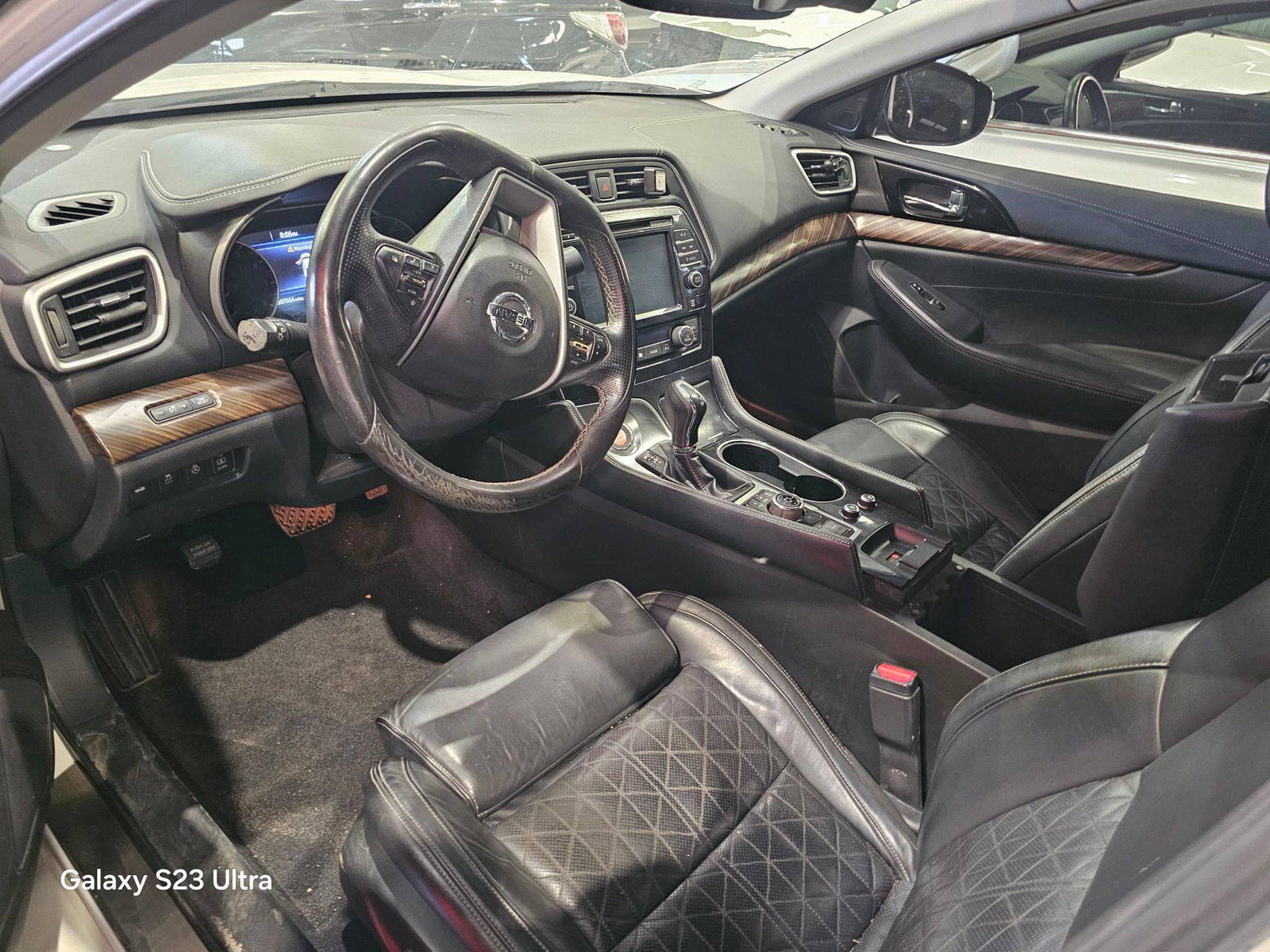 2016 NISSAN MAXIMA — 207864 Miles — Lot 82331705 — Main - Marhaba Auctions Used Cars - Image 8
