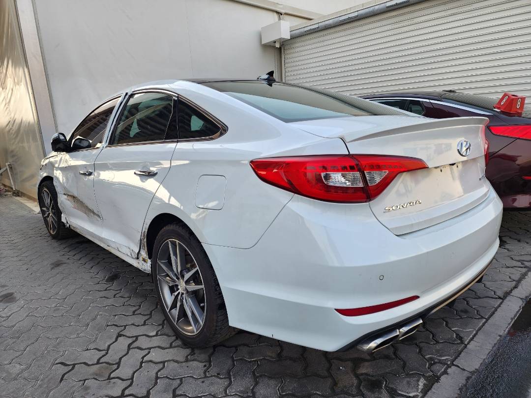 2015 HYUNDAI SONATA — 158043 KM — Lot 51348354 — Souq - Marhaba Auctions Used Cars - Image 6