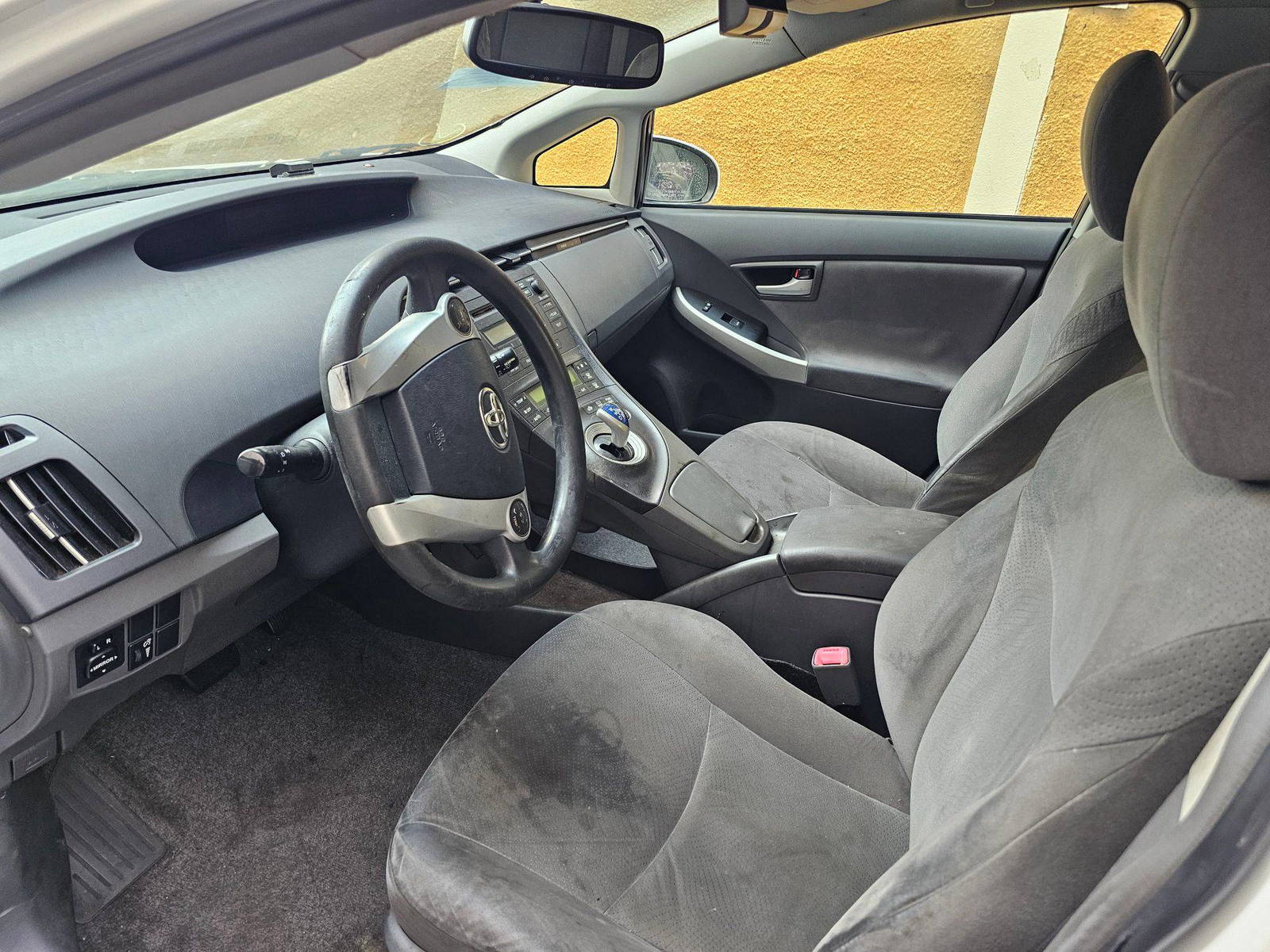 2011 TOYOTA PRIUS — 194821 Miles — Lot B0311330 — Main - Marhaba Auctions Used Cars - Image 8