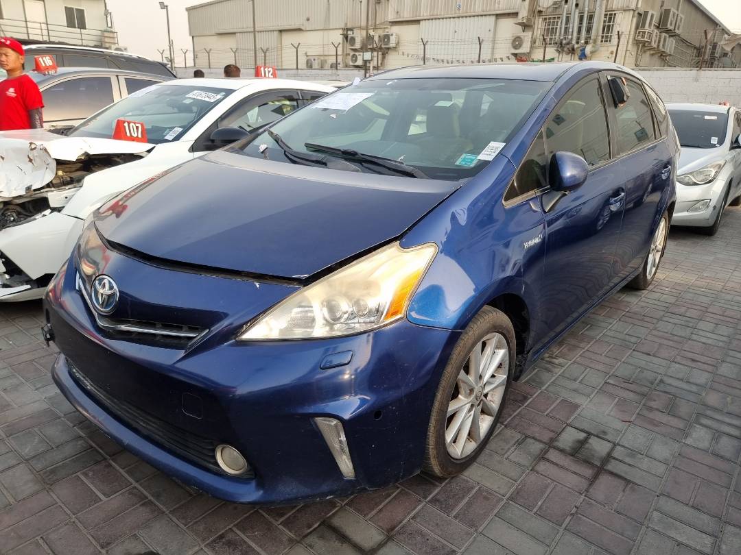 2014 TOYOTA PRIUS — 364617 Miles — Lot 214587 — Ind. 12 - Marhaba Auctions Used Cars - Image 3
