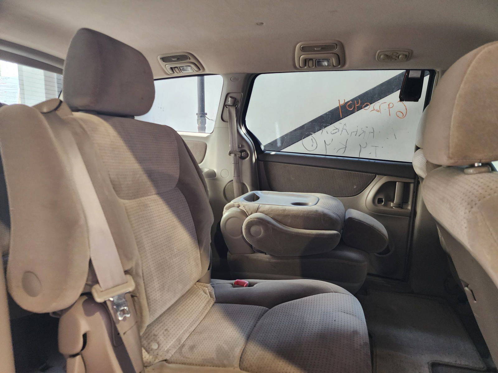 2006 TOYOTA SIENNA — 189862 Miles — Lot 83706 — Al Quoz - Marhaba Auctions Used Cars - Image 7