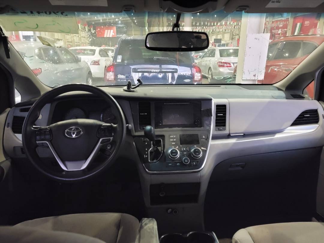 2015 TOYOTA SIENNA — 206349 Miles — Lot S658852 — Main - Marhaba Auctions Used Cars - Image 8