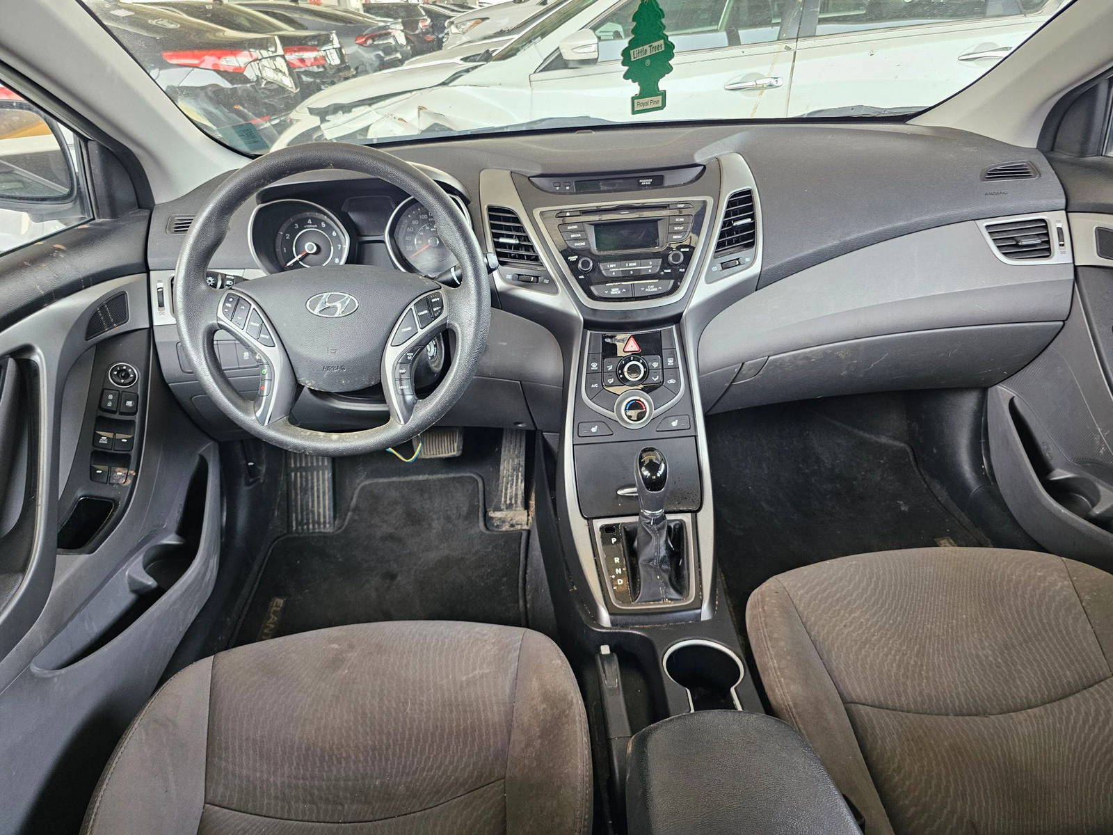 2014 HYUNDAI ELANTRA — 105695 KM — Lot 12204926 — Ind. 12 - Marhaba Auctions Used Cars - Image 7
