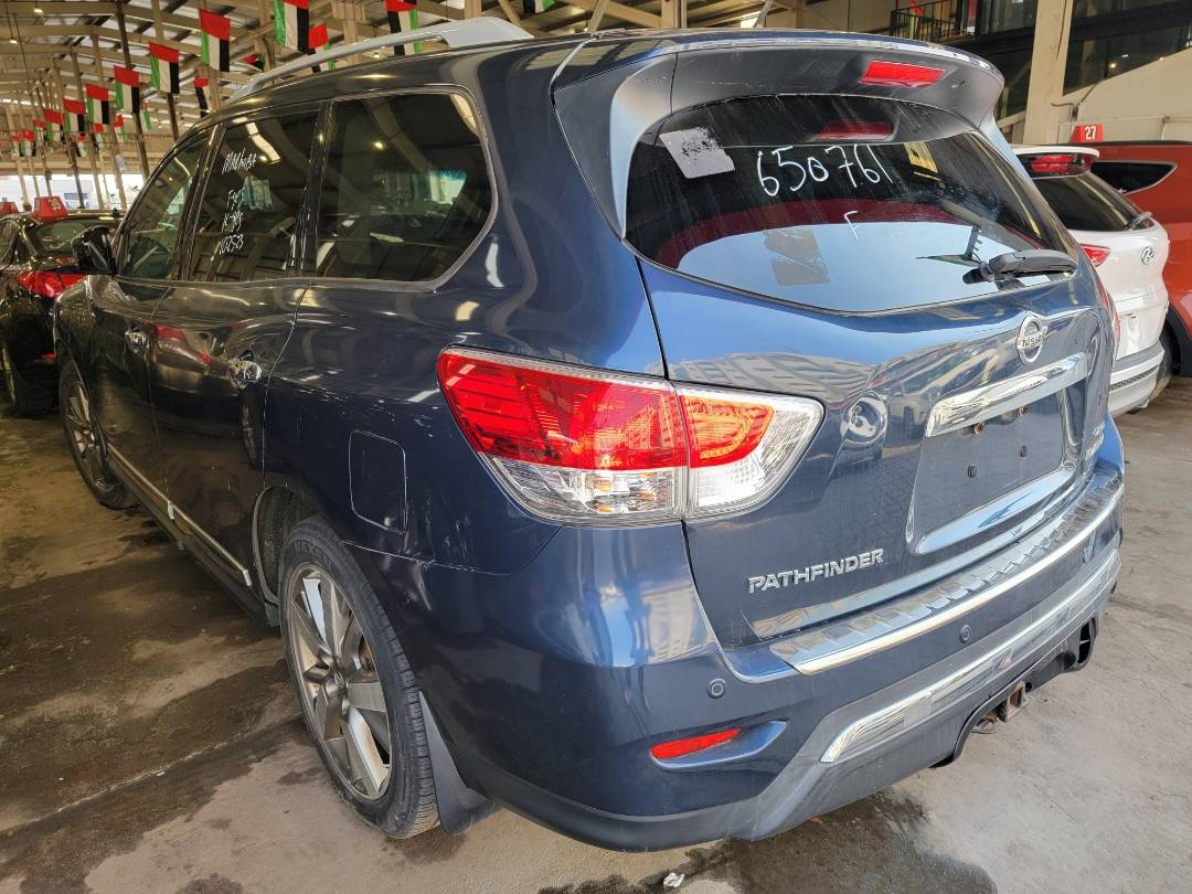 2014 NISSAN PATHFINDER — 204807 Miles — Lot 71035633 - Marhaba Auctions Used Cars - Image 3