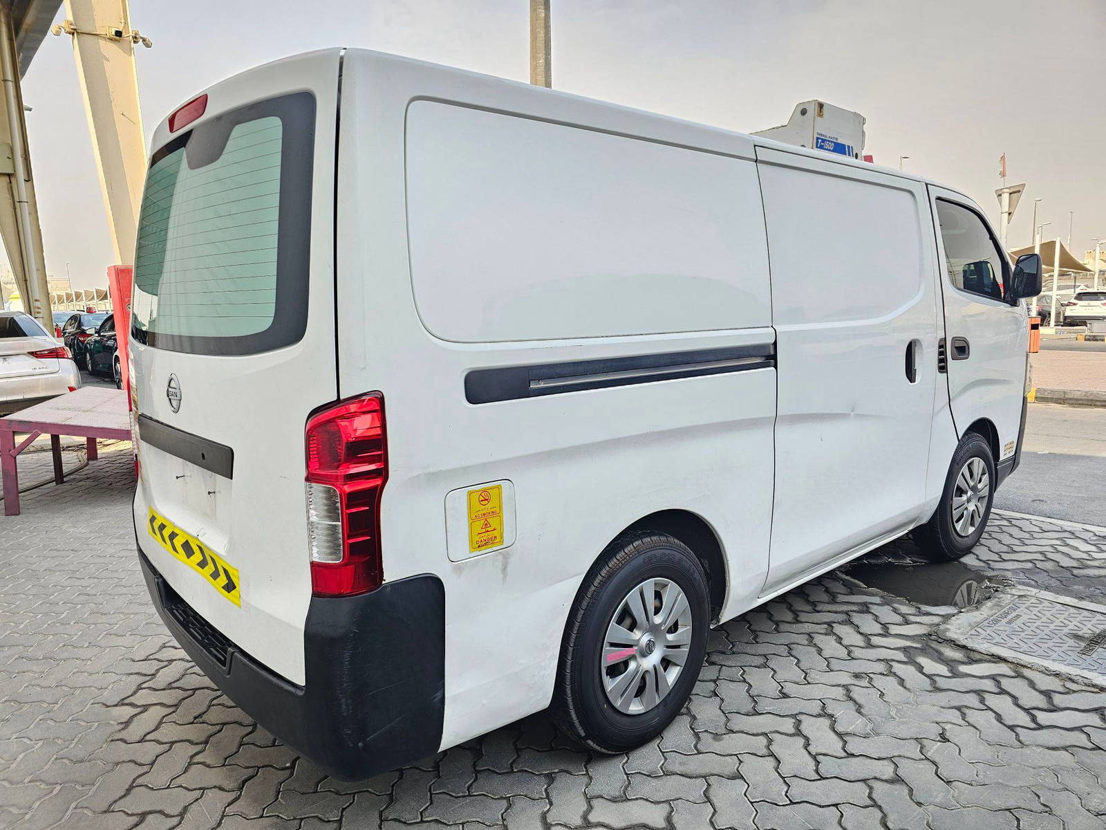 2018 NISSAN URVAN — 226686 KM — Lot J9030208 — Souq - Marhaba Auctions Used Cars - Image 5