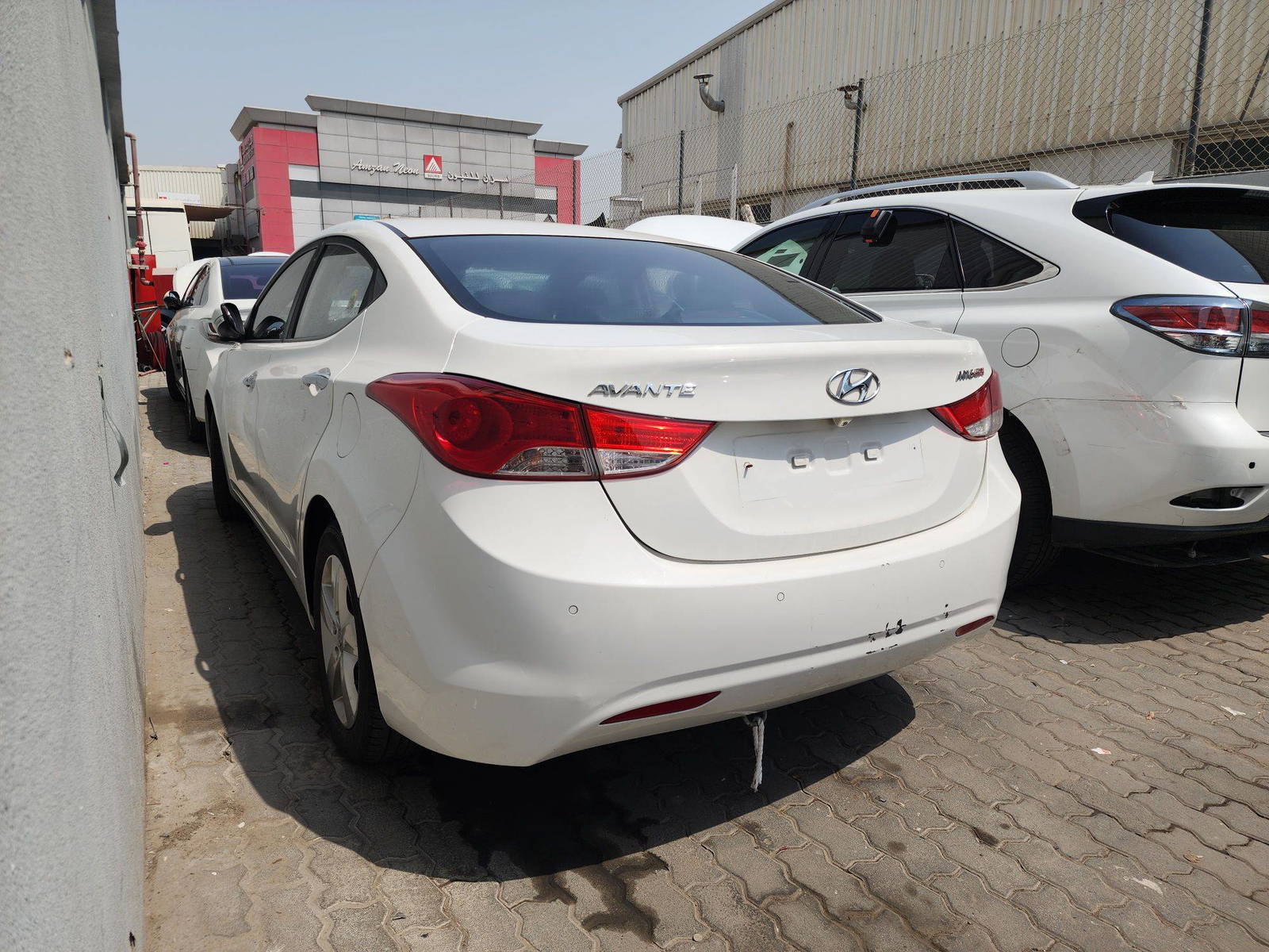 2011 HYUNDAI AVANTE — 140804 KM — Lot 075746 — Souq - Marhaba Auctions Used Cars - Image 4