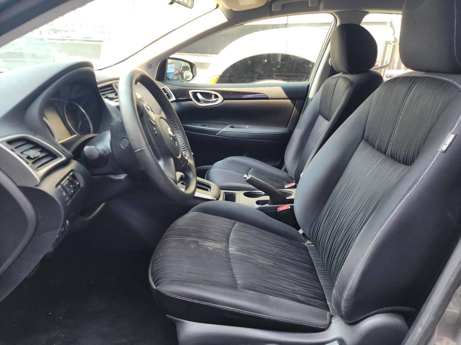 2016 NISSAN SENTRA — 61082 Miles — Lot 28517 — Al Quoz - Marhaba Auctions Used Cars - Image 9