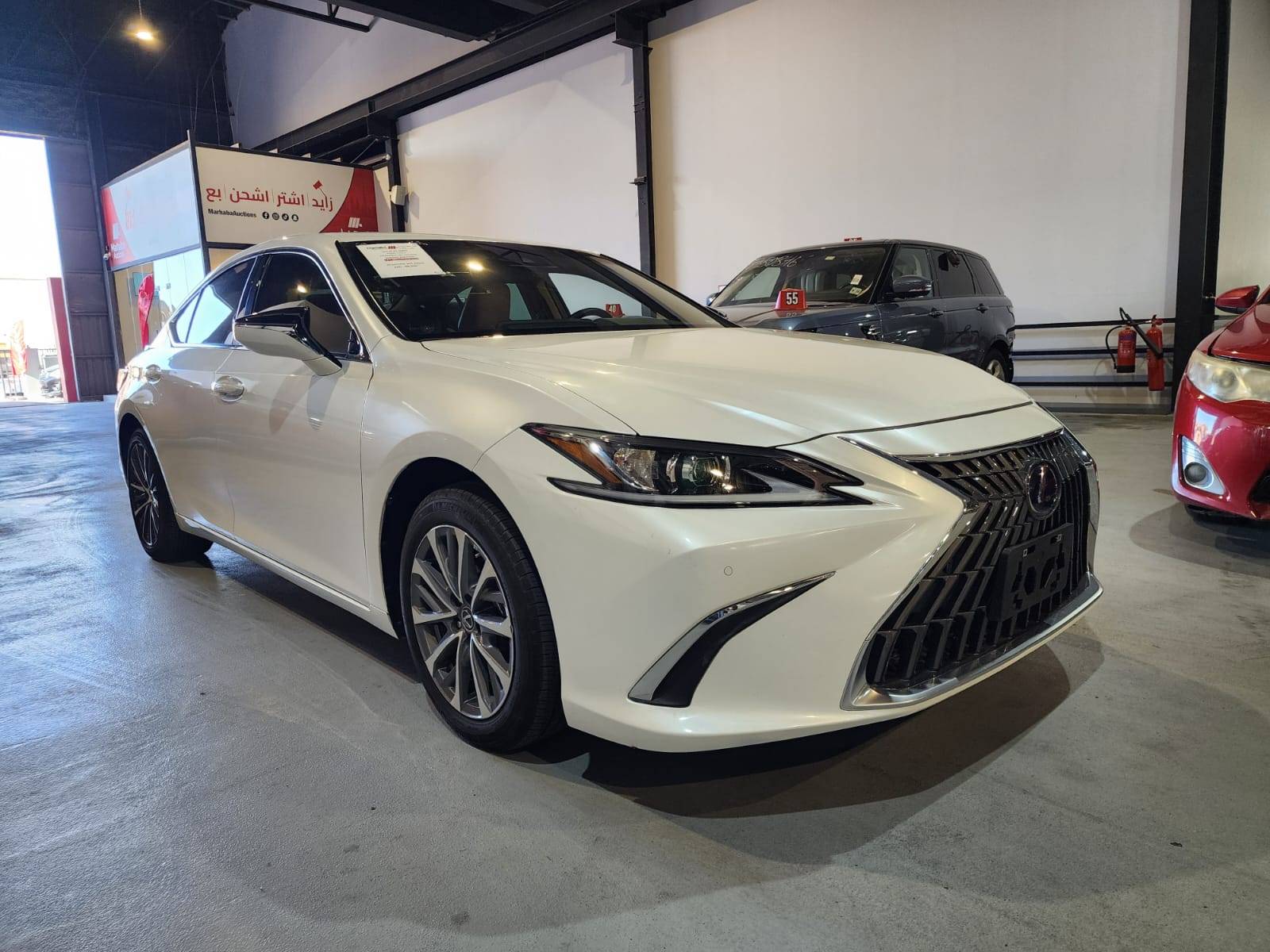 2023 LEXUS ES 300H — 24567 KM — Lot 72944753 — Main - Marhaba Auctions Used Cars - Image 3