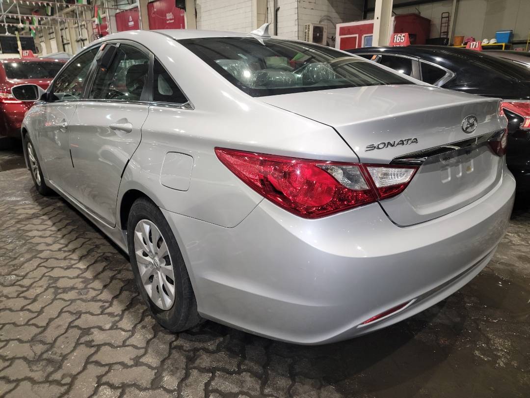 2011 HYUNDAI SONATA — 205280 Miles — Lot H007316 - Marhaba Auctions Used Cars - Image 3
