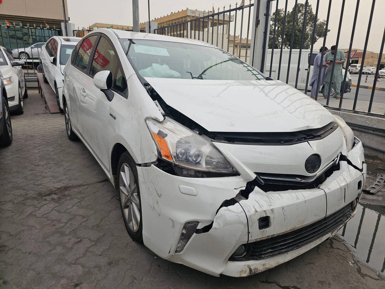 2012 TOYOTA PRIUS V — 222288 Miles — Lot XC3082599 — Main - Marhaba Auctions Used Cars - Image 4