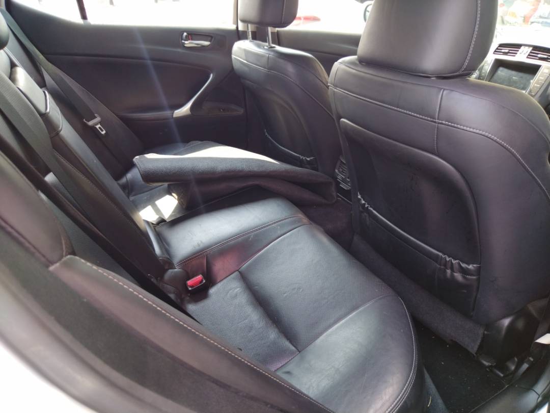 2010 LEXUS IS 250 — 172730 Miles — Lot 72868453 - Marhaba Auctions Used Cars - Image 6