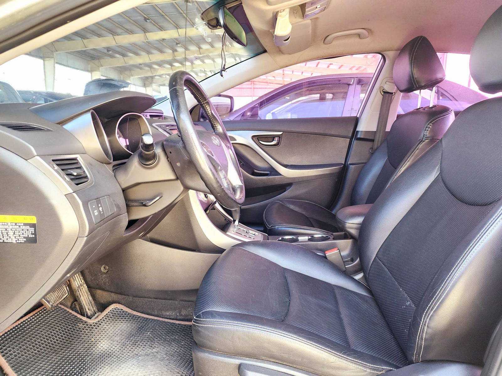 2012 HYUNDAI AVANTE — 146938 KM — Lot 567329 — Souq - Marhaba Auctions Used Cars - Image 8
