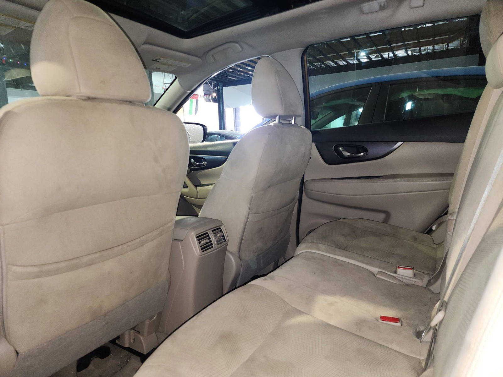 NISSAN ROGUE 2014 - Marhaba Auction Used Cars - Image 7