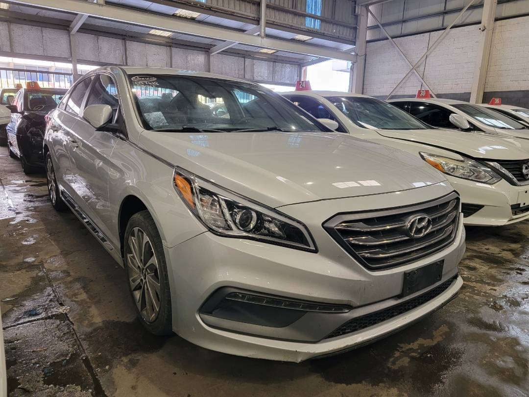2015 HYUNDAI SONATA — 168519 Miles — Lot FH097618 — Main - Marhaba Auctions Used Cars - Image 4