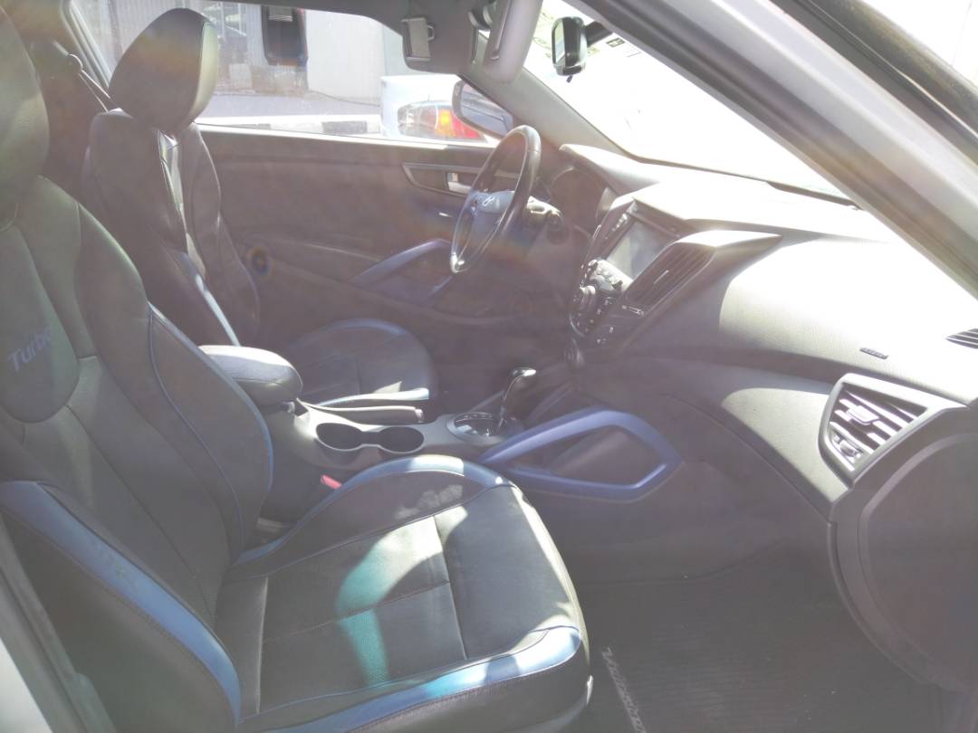 2013 HYUNDAI VELOSTER — 184874 Miles — Lot 37779486 - Marhaba Auctions Used Cars - Image 9