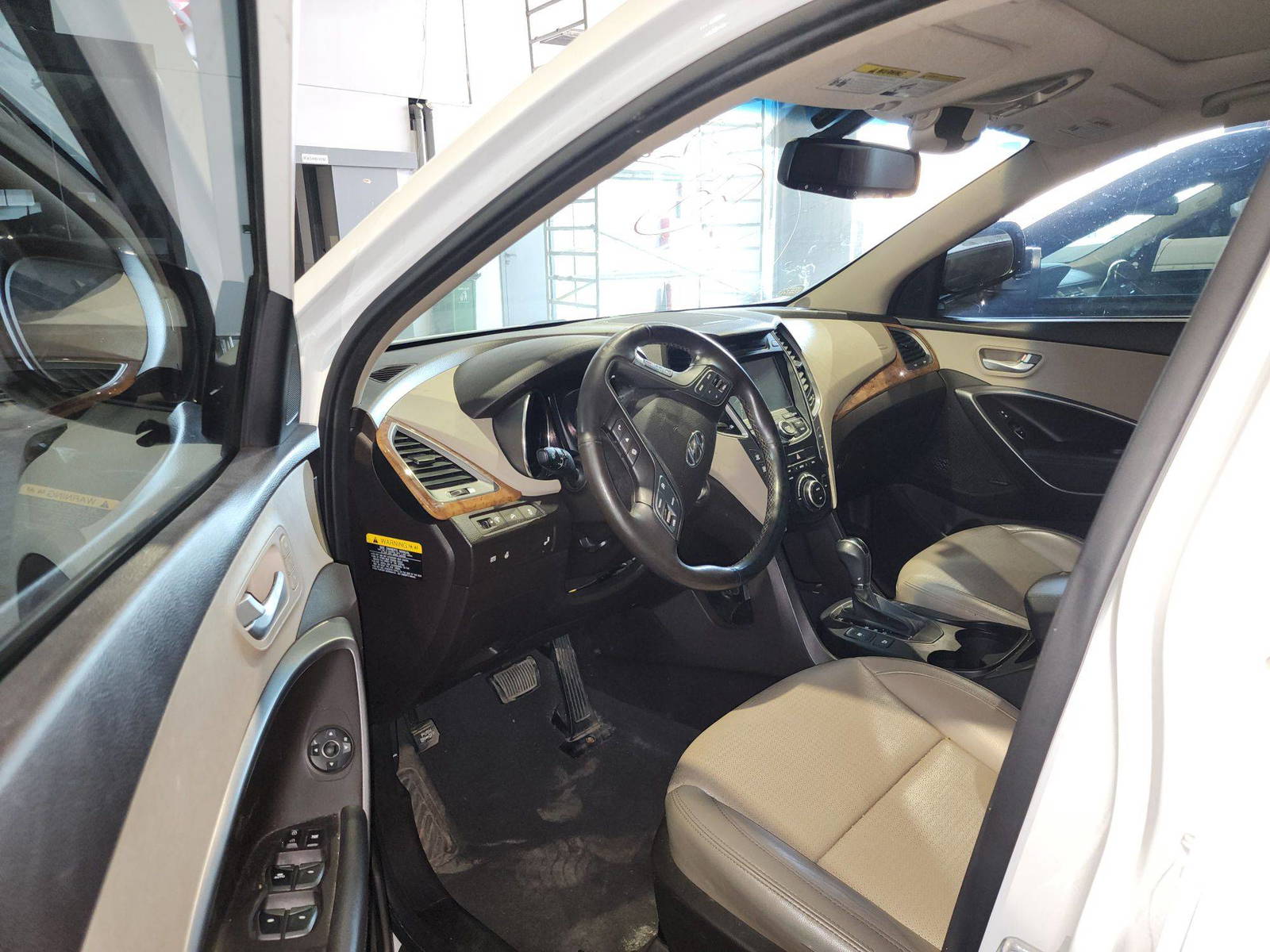 2014 HYUNDAI SANTA FE SPORT — 186710 Miles — Lot 26609 — Main - Marhaba Auctions Used Cars - Image 9
