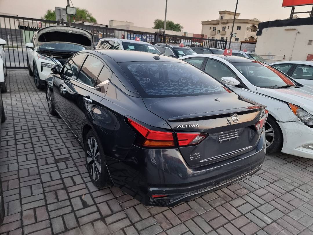 2019 NISSAN ALTIMA — 139162 Miles — Lot N308605 - Marhaba Auctions Used Cars - Image 5