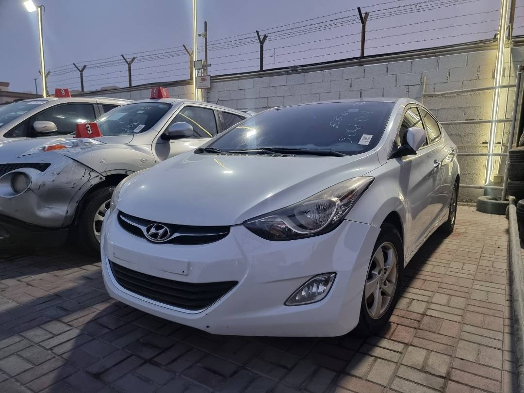 2012 HYUNDAI AVANTE — 236523 KM — Lot 215478 — Ind. 12 - Marhaba Auctions Used Cars - Image 4