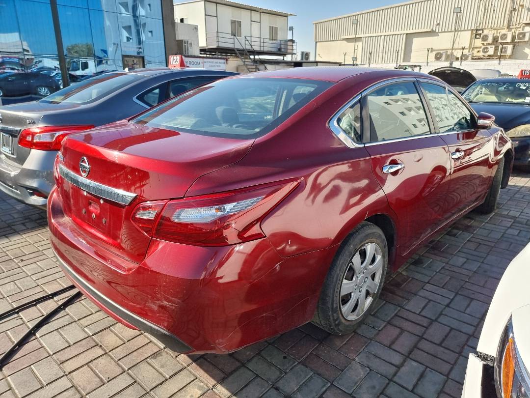 2018 NISSAN ALTIMA — 135034 Miles — Lot 215487 — Ind. 12 - Marhaba Auctions Used Cars - Image 4