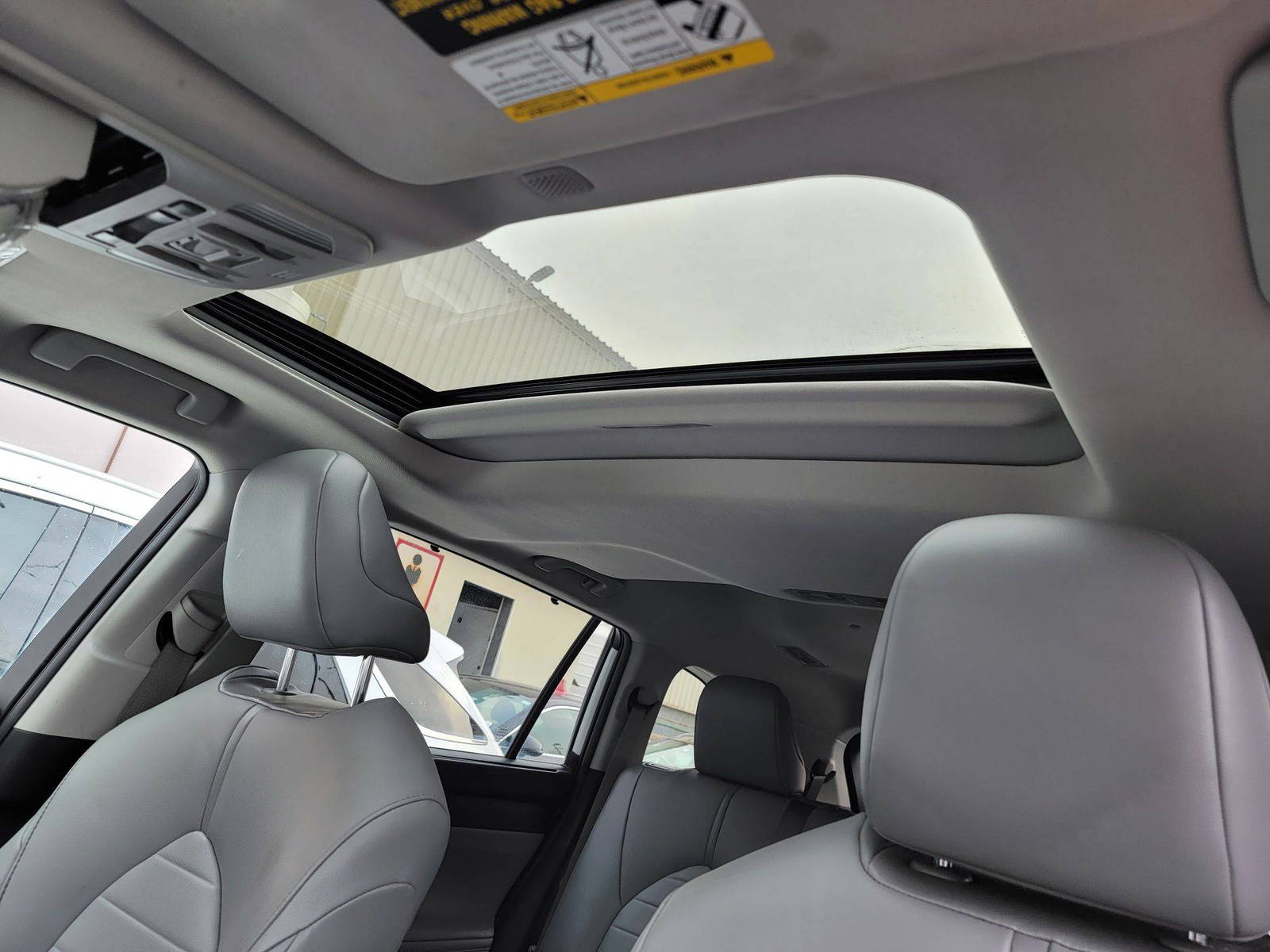 TOYOTA HIGHLANDER 2021 - Marhaba Auction Used Cars - Image 8