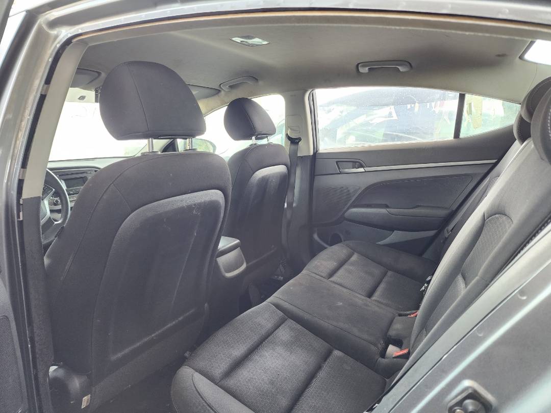2018 HYUNDAI ELANTRA — 103995 Miles — Lot 77564 — Souq - Marhaba Auctions Used Cars - Image 8
