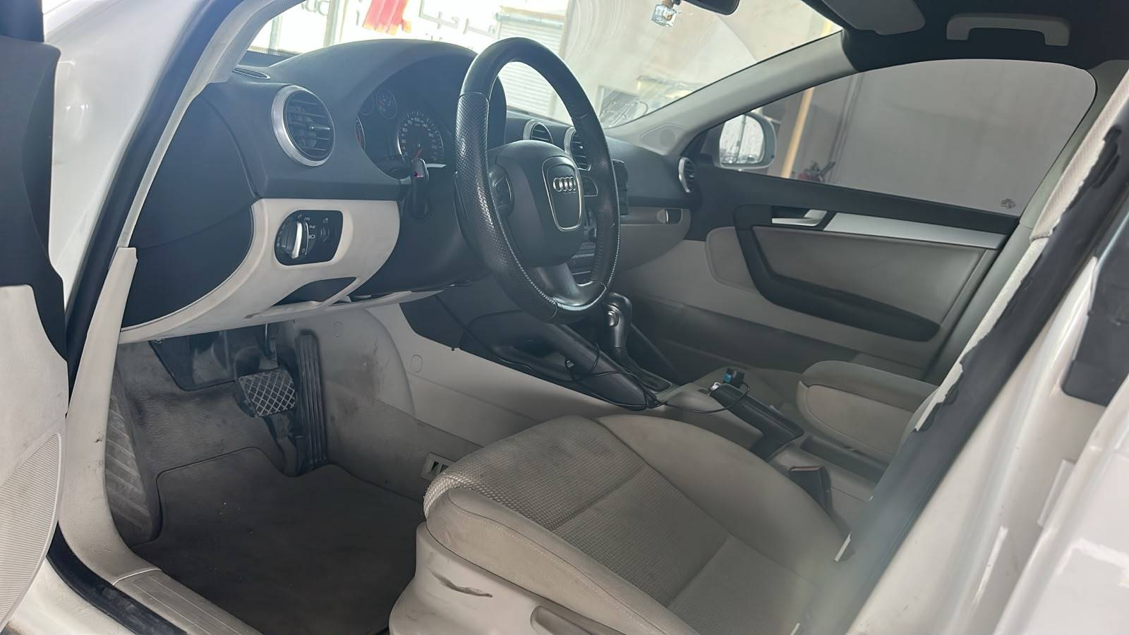 2010 AUDI A3 — 167630 KM — Lot AA148956 — Souq - Marhaba Auctions Used Cars - Image 9